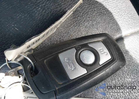 2014 BMW 328I xDrive z USA, uszkodzony, nr VIN WBA3B5G58ENS07846